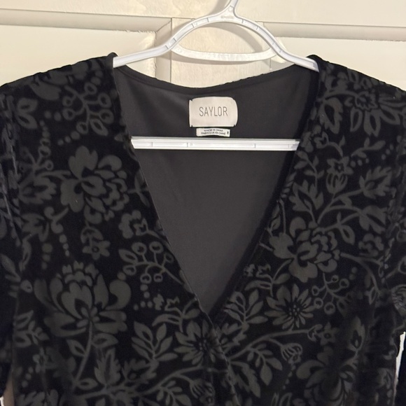 ANTHROPOLOGIE Saylor The Rebecca Black Velvet Floral Burnout Belted Romper 31861 - Picture 6 of 13